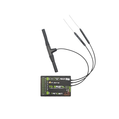 FrSky TD SR12 ausgestattet mit einer Dreifachantenne